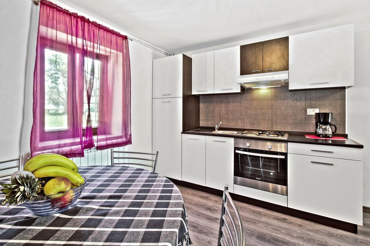 Apartment Cici House With *