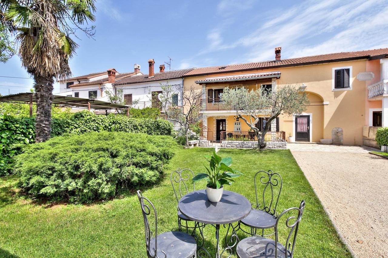 Apartment Cici House With *